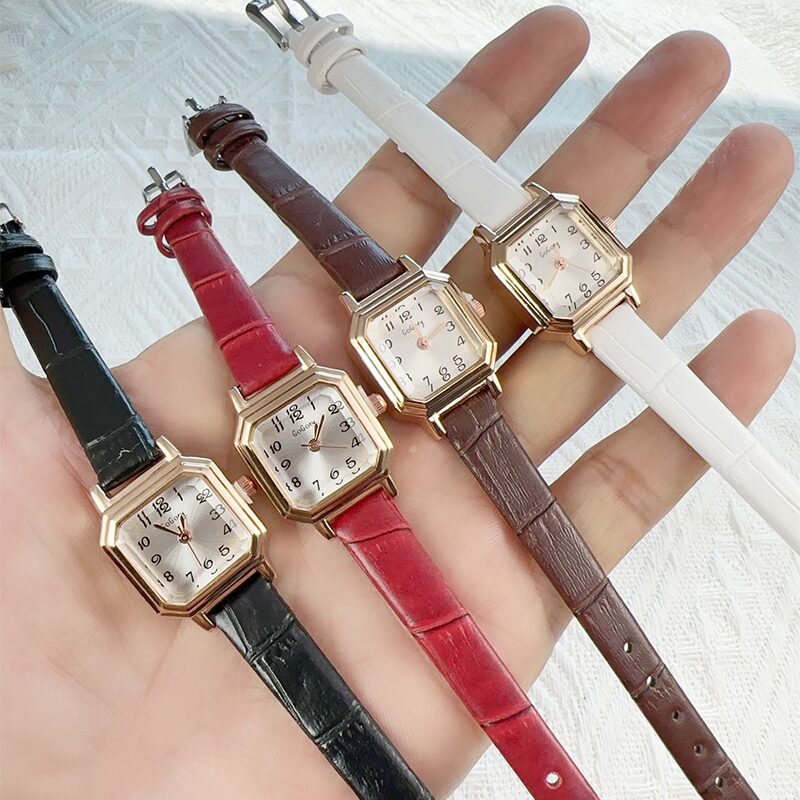 Women’s Leather Watch Vintage Fashion (Buy 1, Get 3) - Clube Boss